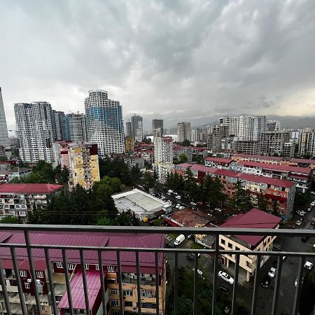 Sea Apartments Batumi Luaran gambar